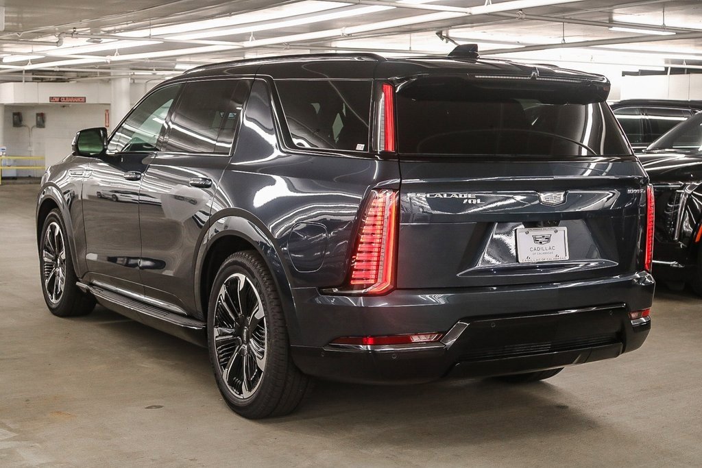 2026 Cadillac Escalade Sport photo 3
