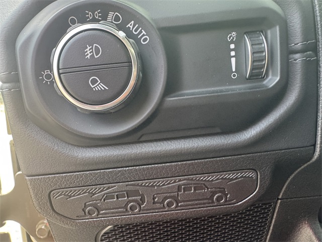 2025 Jeep Gladiator Mojave photo 24