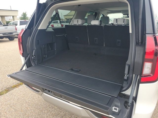 2025 Ford Expedition MAX Platinum photo 26