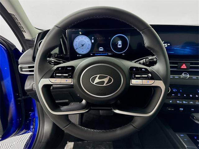 2025 Hyundai Elantra SEL Convenience photo 13
