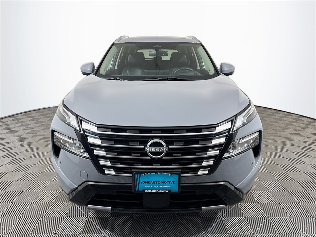 2024 Nissan Rogue Platinum photo 3