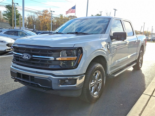 2024 Ford F-150 XLT photo 3