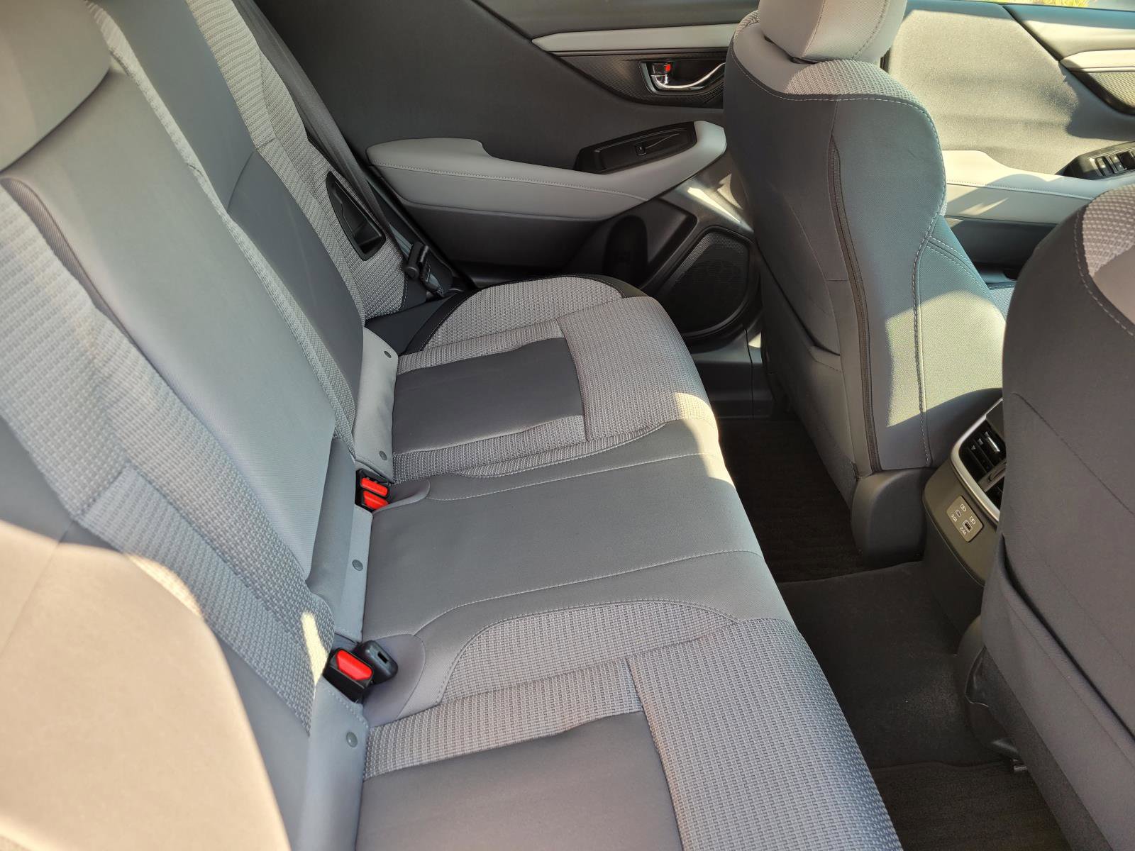 2025 Subaru Outback Premium photo 12