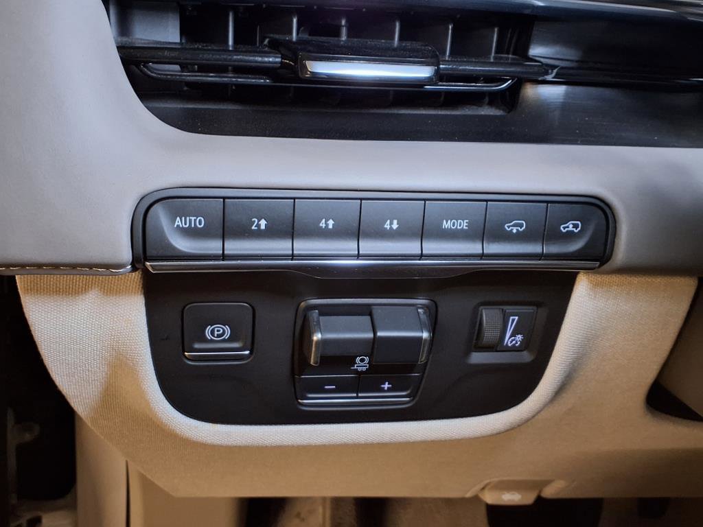 2023 Cadillac Escalade ESV Sport Platinum photo 14