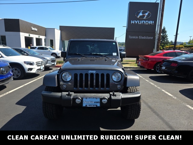 2016 Jeep Wrangler Unlimited Rubicon photo 2
