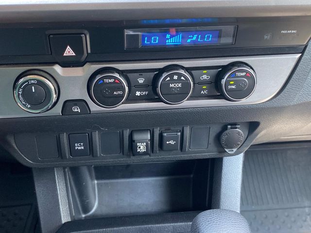 2021 Toyota Tacoma SR5 photo 17