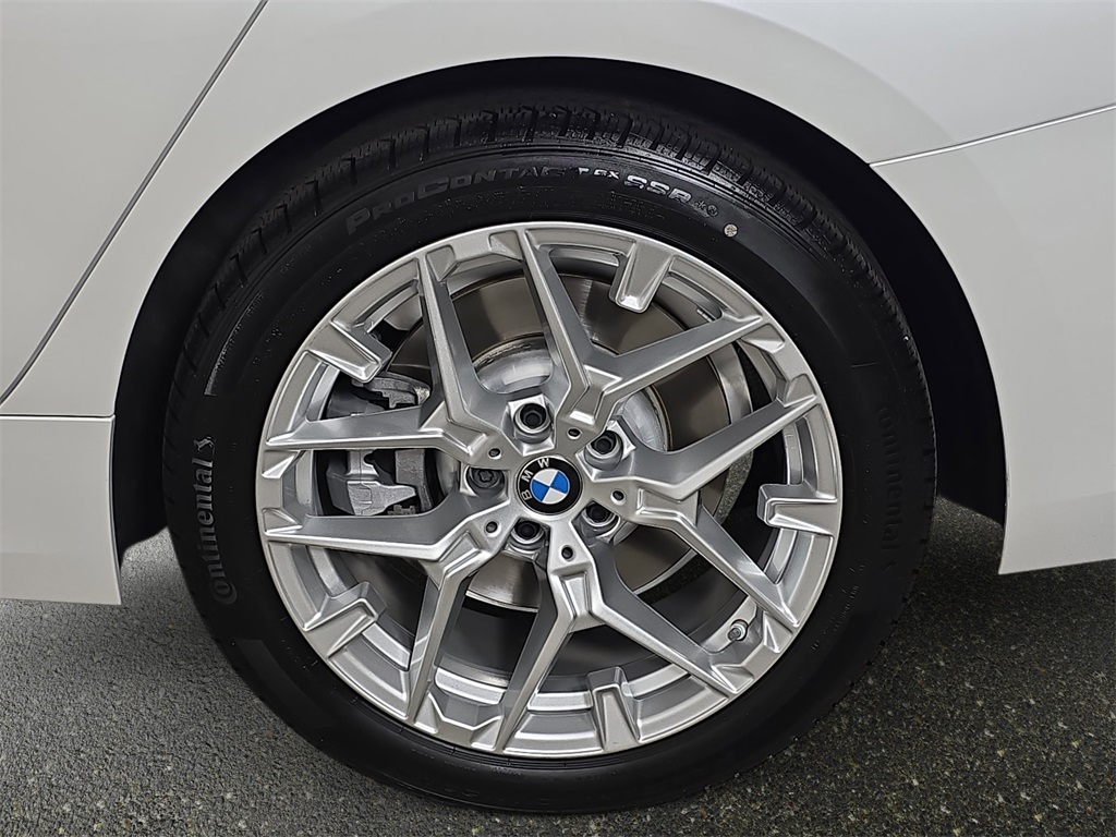 2025 Bmw 330i xDrive Sedan photo 32