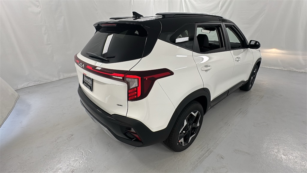 2026 Kia Seltos S photo 3