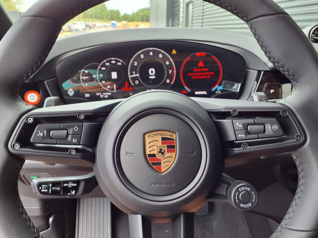 2026 Porsche Cayenne Coupe photo 12