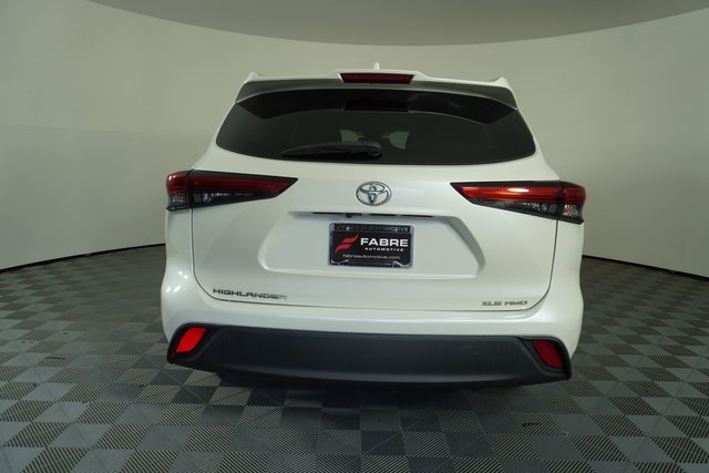 2020 Toyota Highlander XLE photo 6
