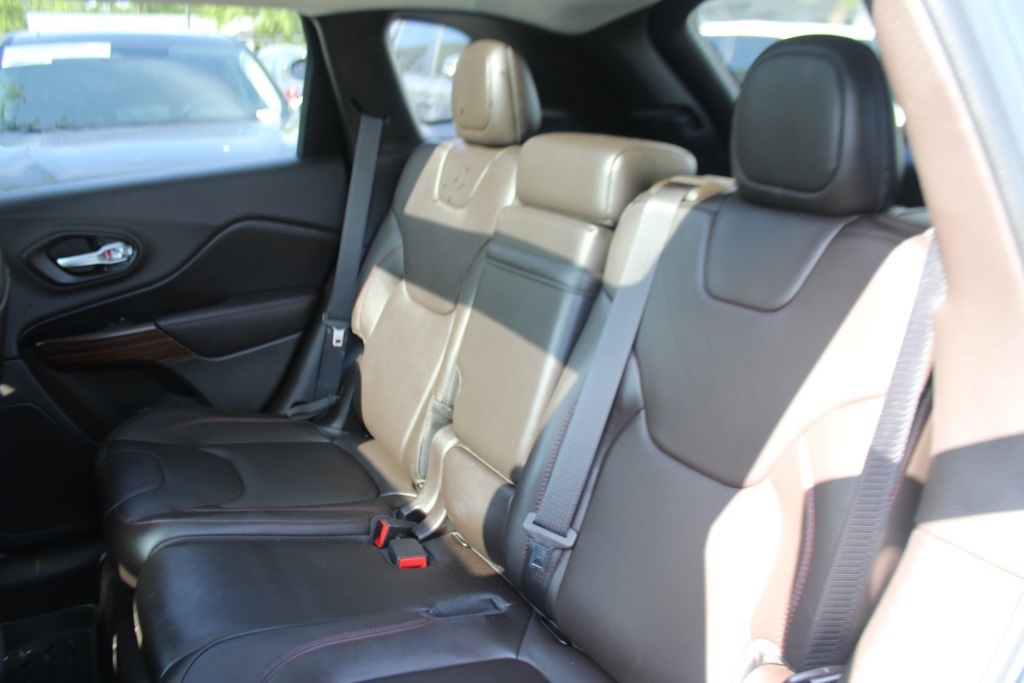 2016 Jeep Cherokee Trailhawk photo 34