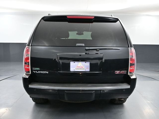 2012 Gmc Yukon Denali photo 3
