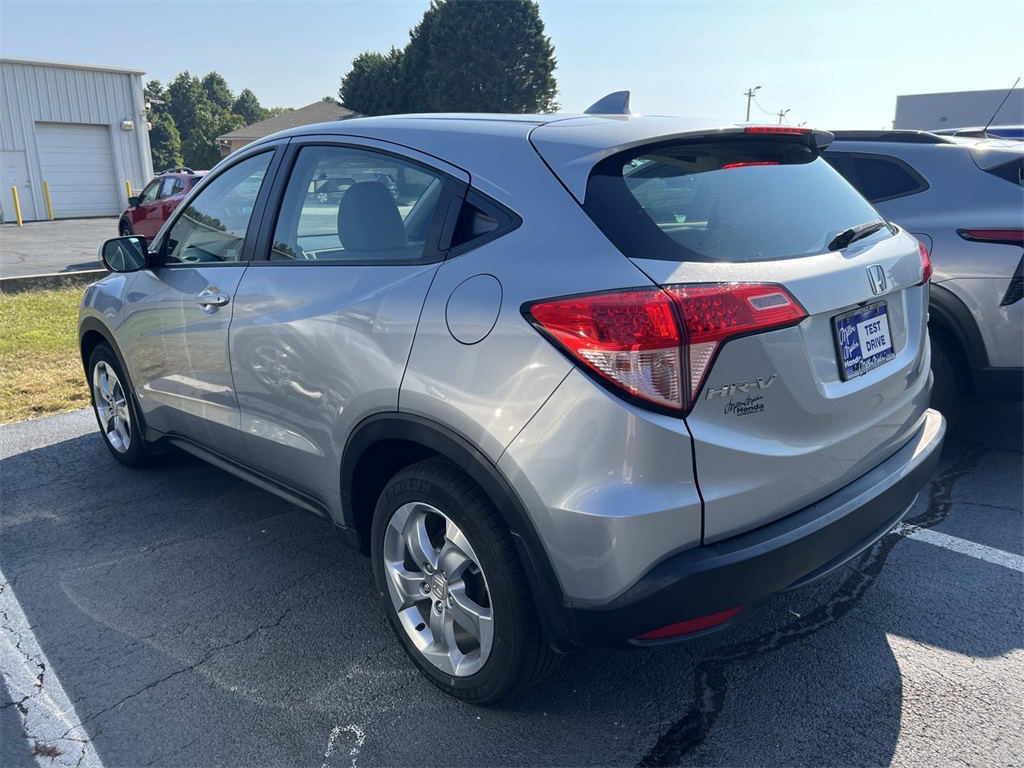 2018 Honda HR-V LX photo 2