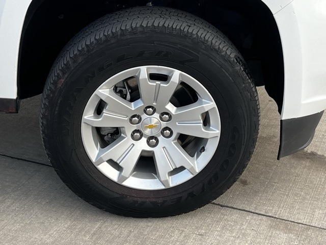 2022 Chevrolet Colorado LT photo 3