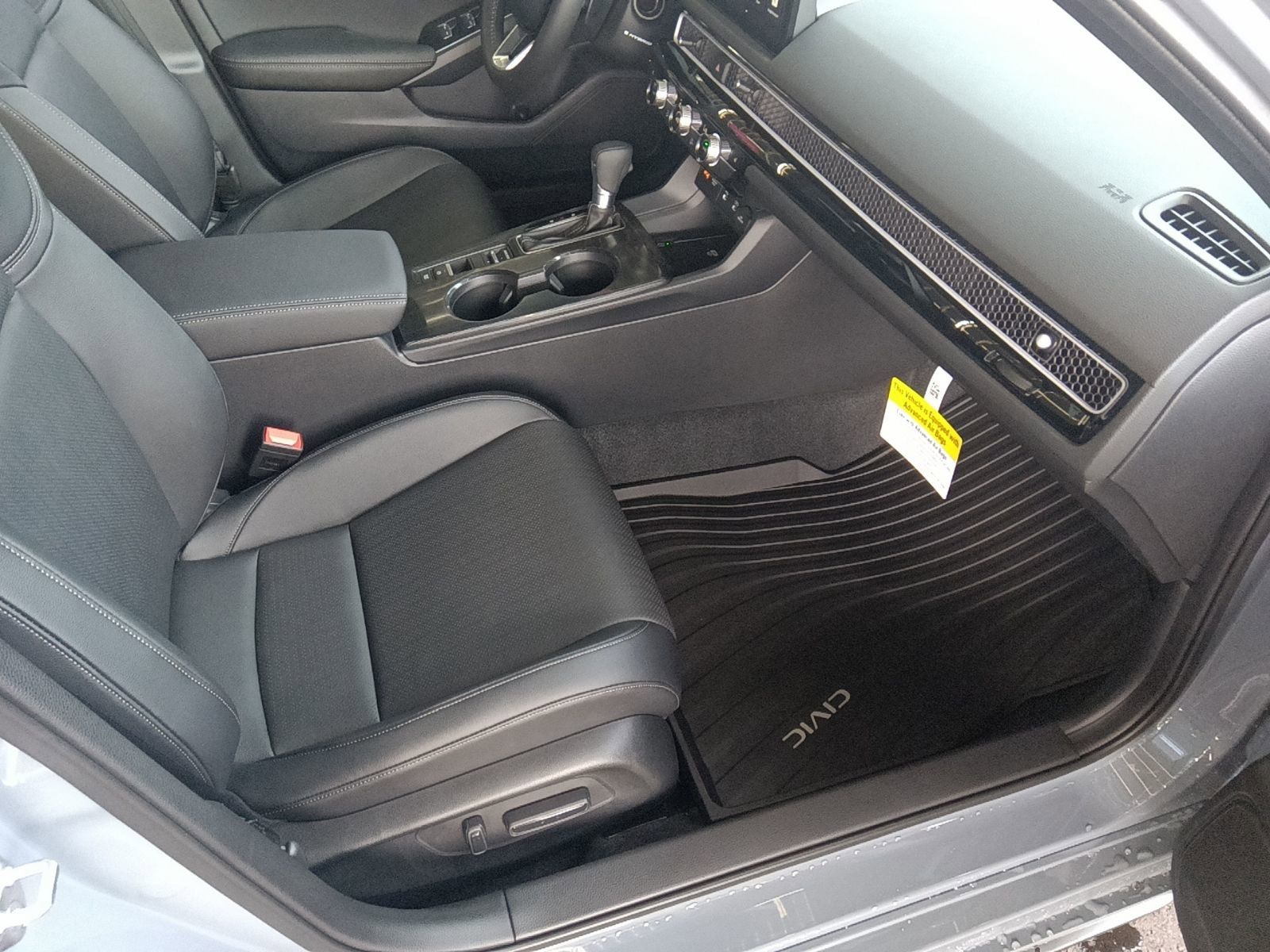 2025 Honda Civic Hatchback Hybrid Sport Touring photo 29