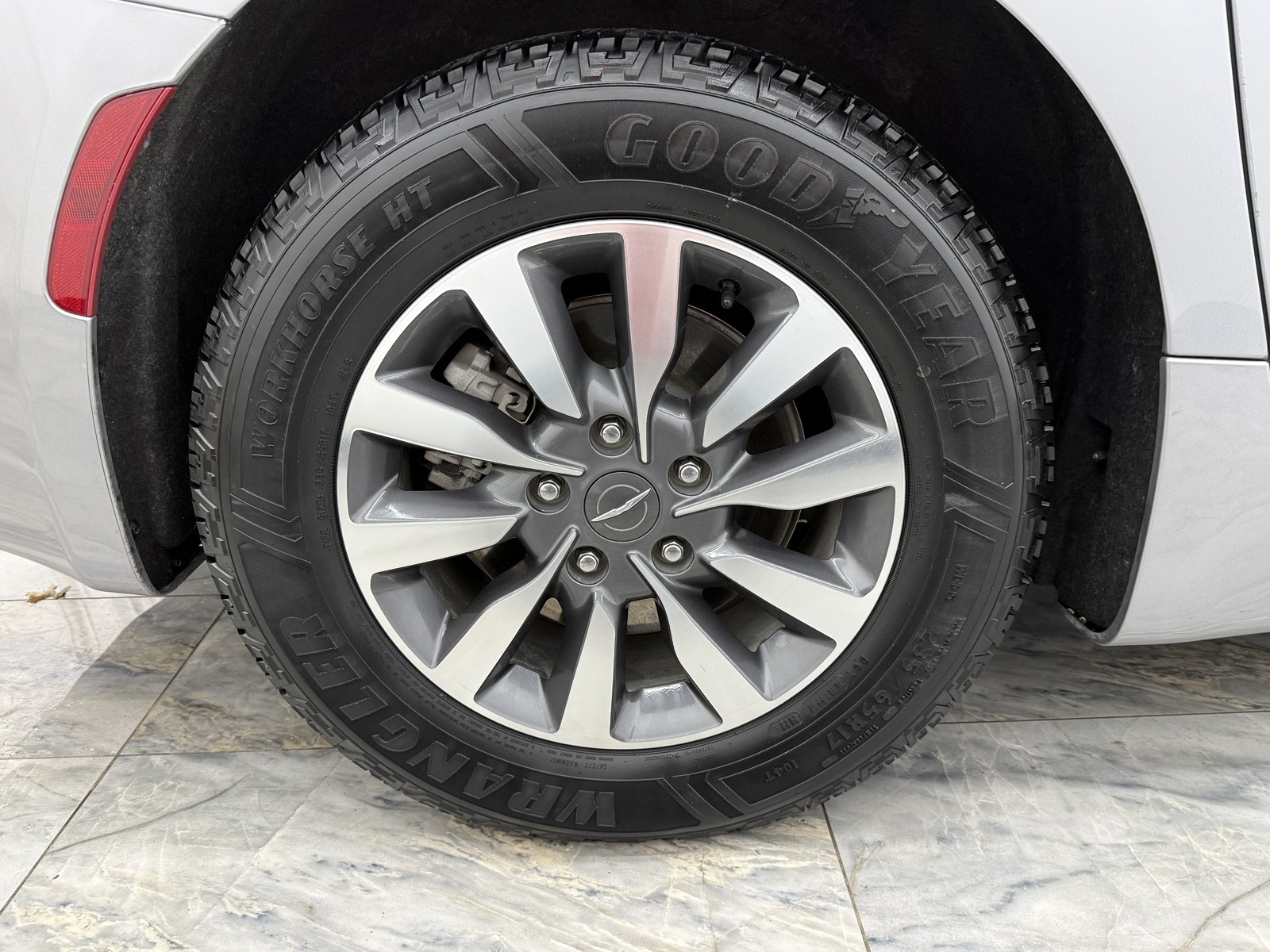 2021 Chrysler Pacifica Hybrid Touring L photo 12