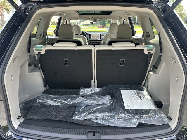 2026 Volkswagen Atlas SEL Premium R-Line photo 16