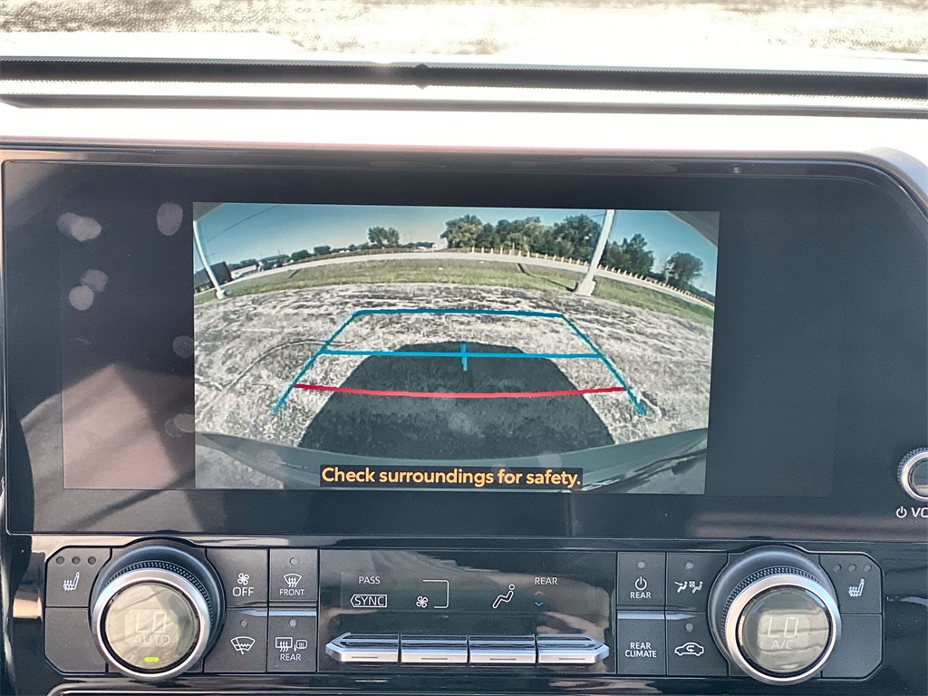 2023 Toyota Highlander XLE photo 21
