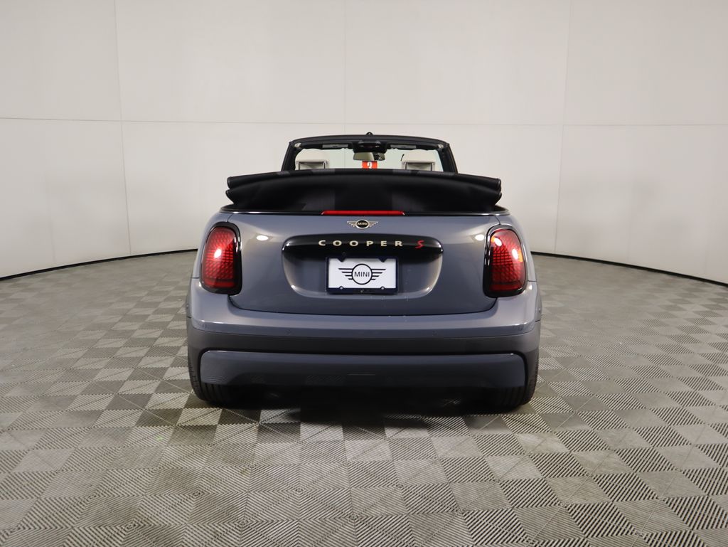 2026 Mini Cooper Convertible Iconic photo 6