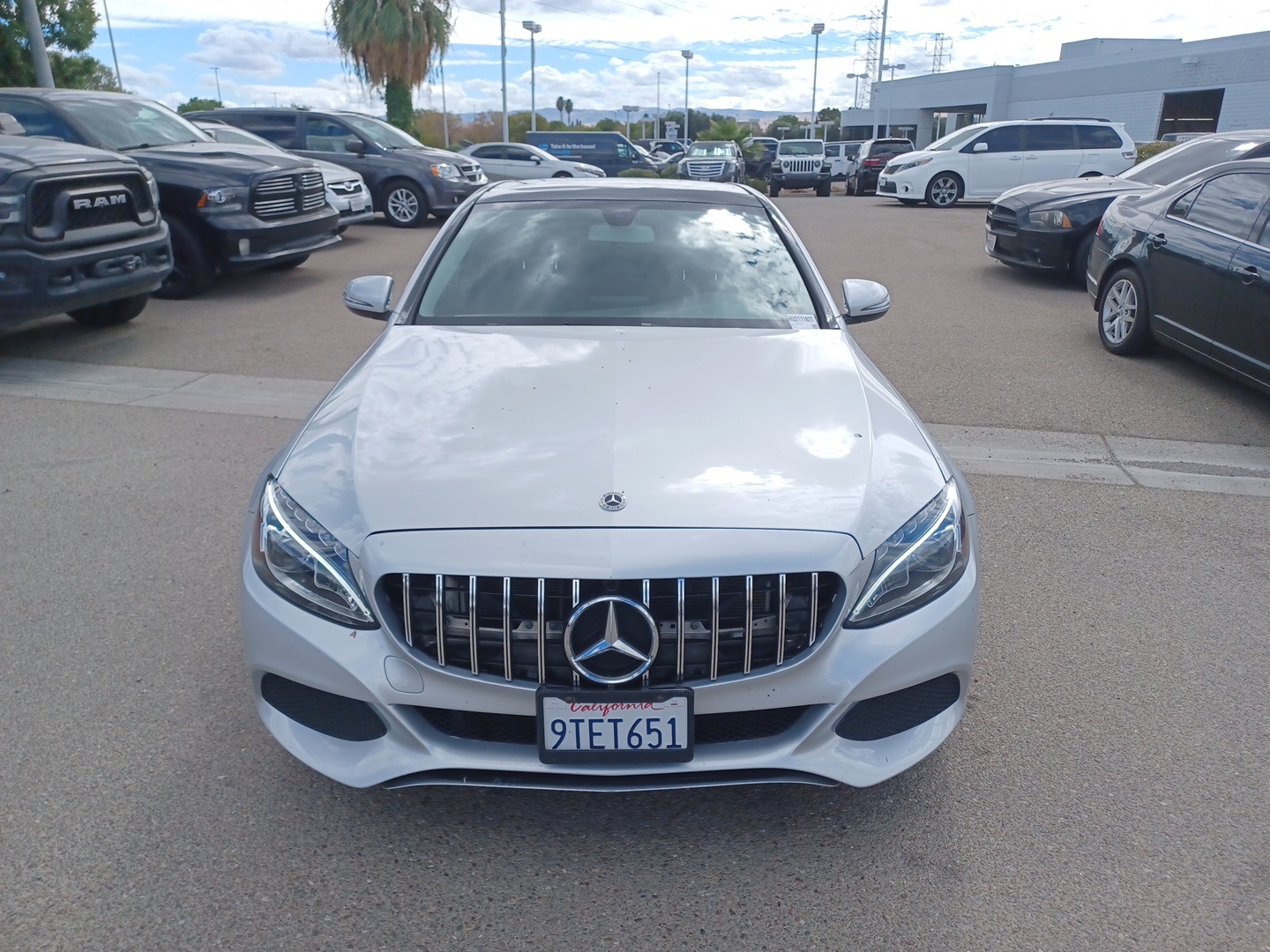 2017 Mercedes Benz C 300 photo 2