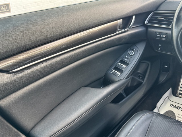 2022 Honda Accord Sport photo 32