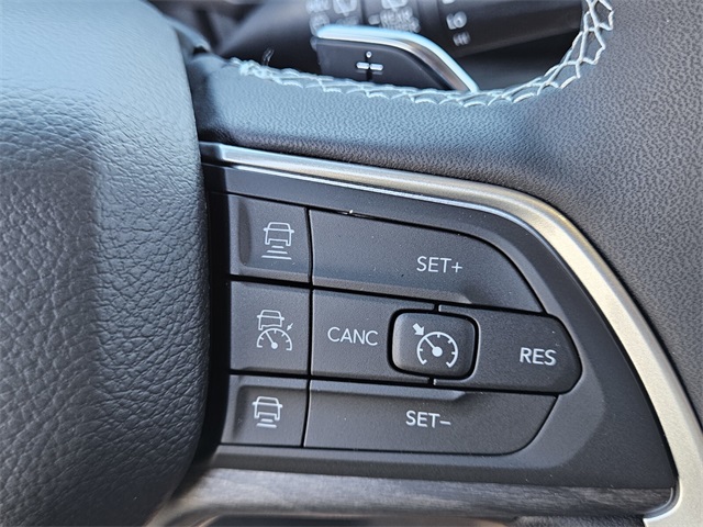 2025 Jeep Grand Cherokee Limited photo 27