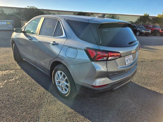 2024 Chevrolet Equinox LT photo 3