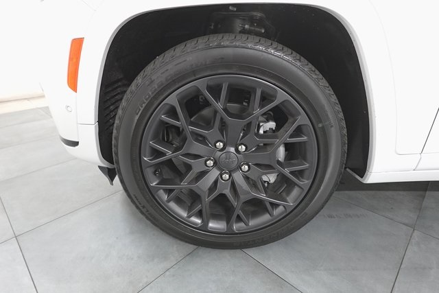 2025 Jeep Grand Cherokee L Summit Reserve photo 29
