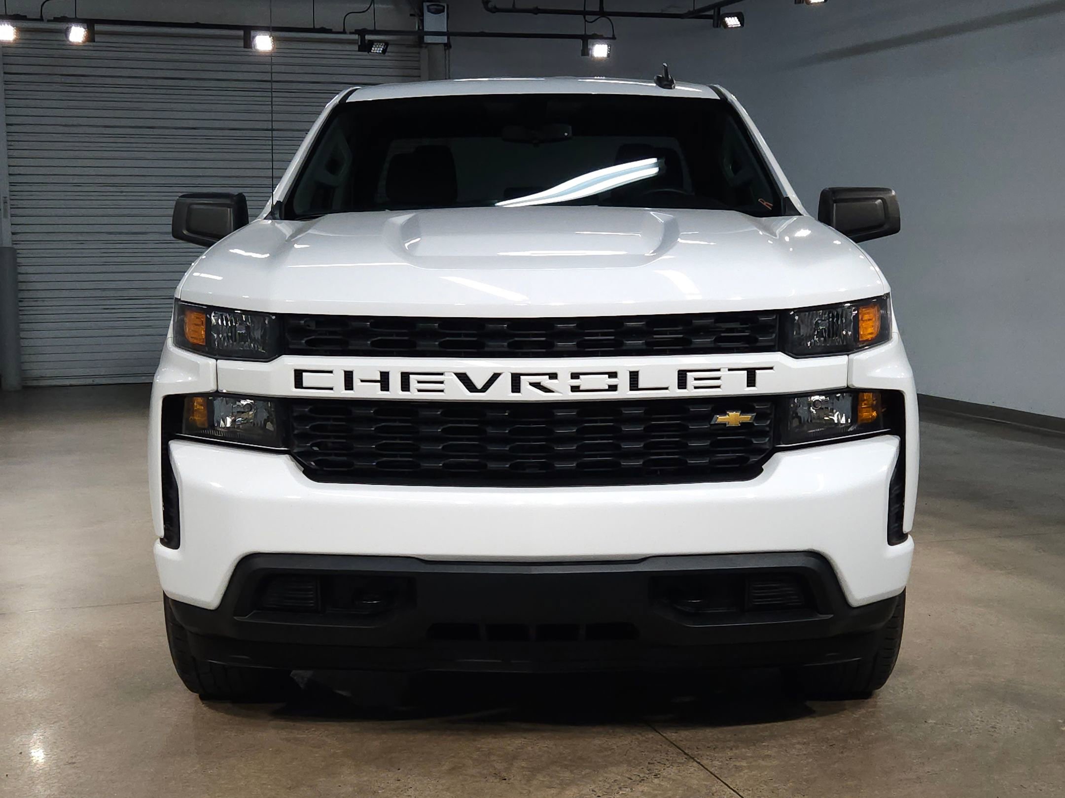 Used 2021 Chevrolet Silverado 1500 Custom with VIN 1GCRWBEK6MZ360483 for sale in Little Rock