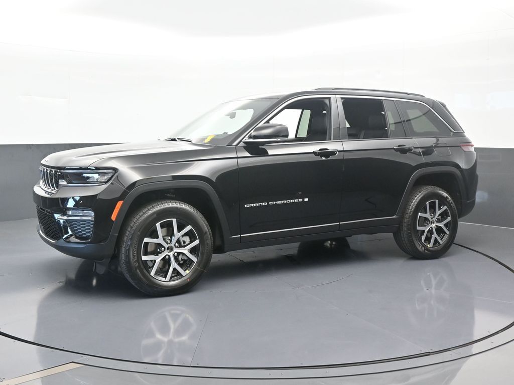 2025 Jeep Grand Cherokee Limited photo 2