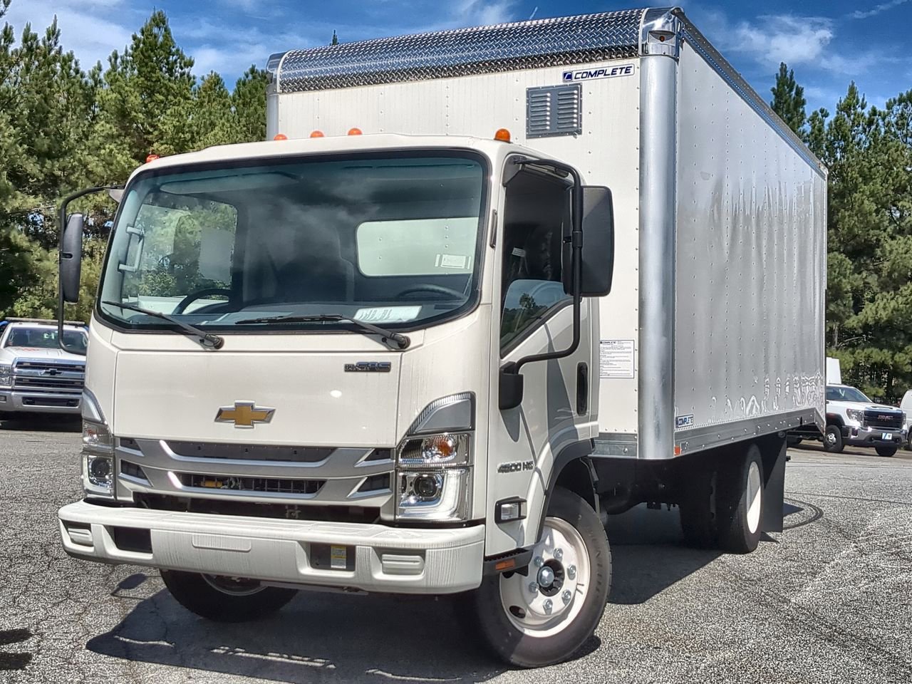 2024 Chevrolet Low Cab Forward Base's photo