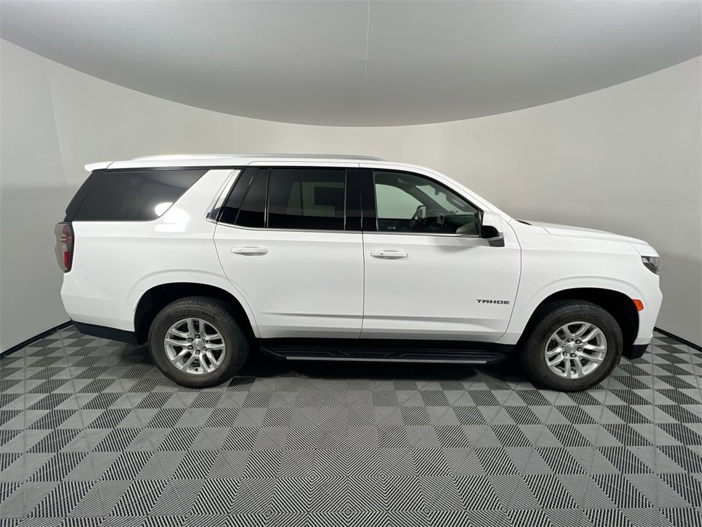 2023 Chevrolet Tahoe LT photo 2