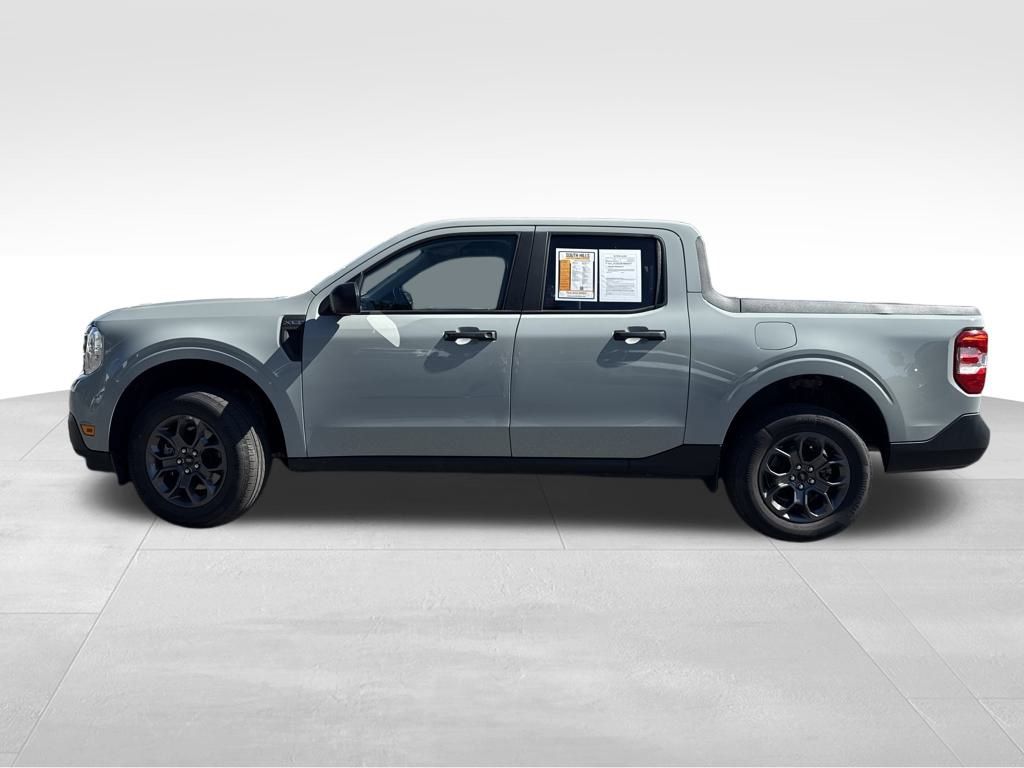 2024 Ford Maverick XLT photo 2