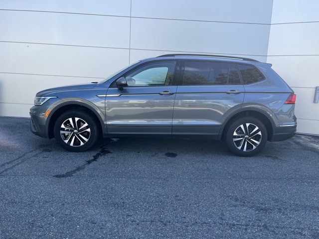 2022 Volkswagen Tiguan S photo 10