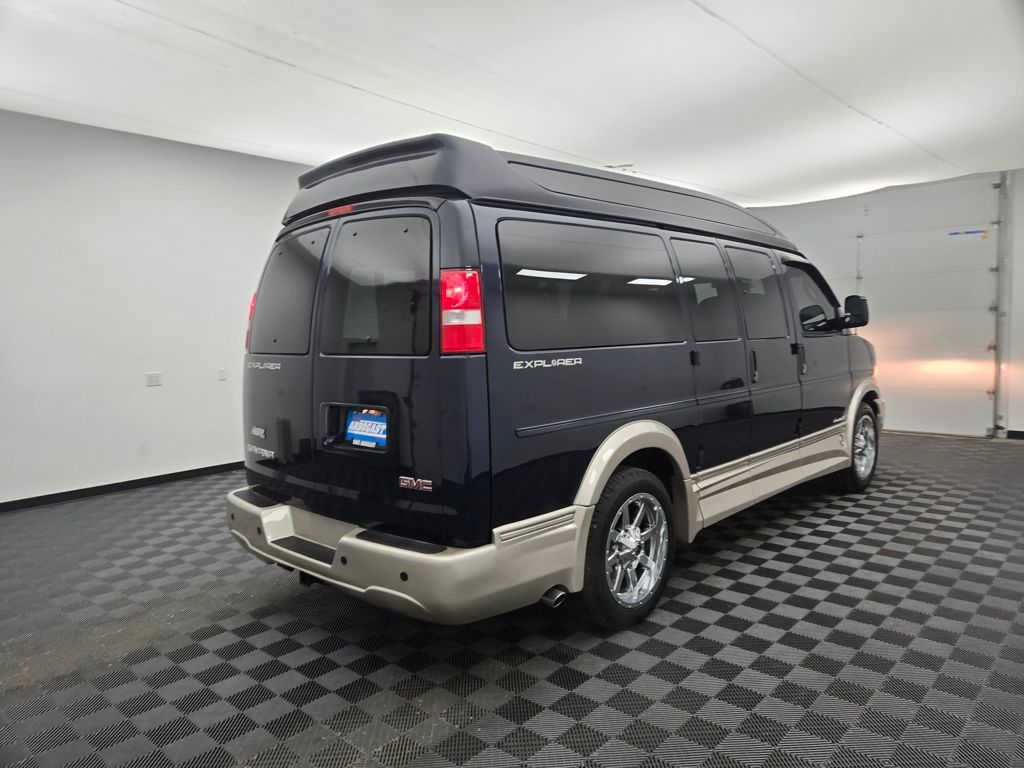 2023 Gmc Savana 2500 Cargo photo 3