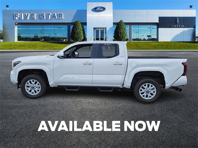 2024 Toyota Tacoma SR5 photo 4