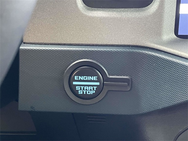 2024 Ford Bronco Outer Banks photo 13