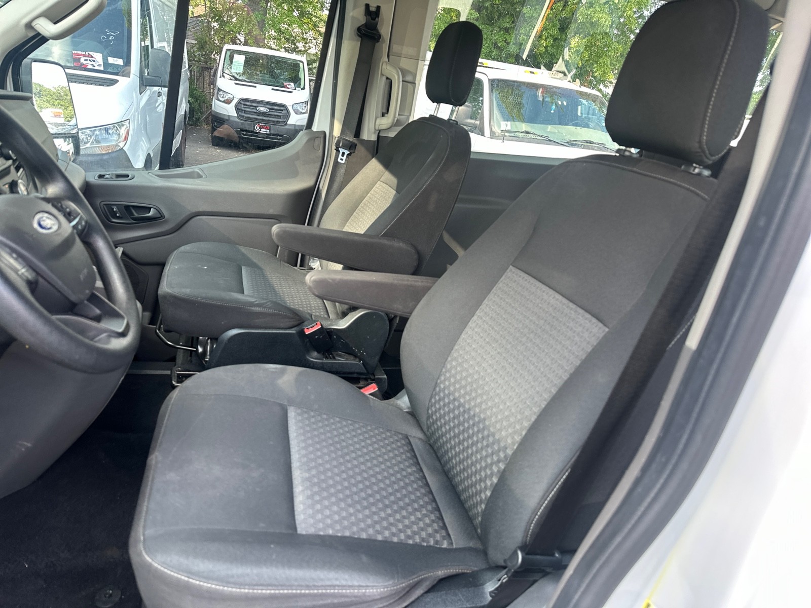 2021 Ford Transit Passenger XLT photo 7