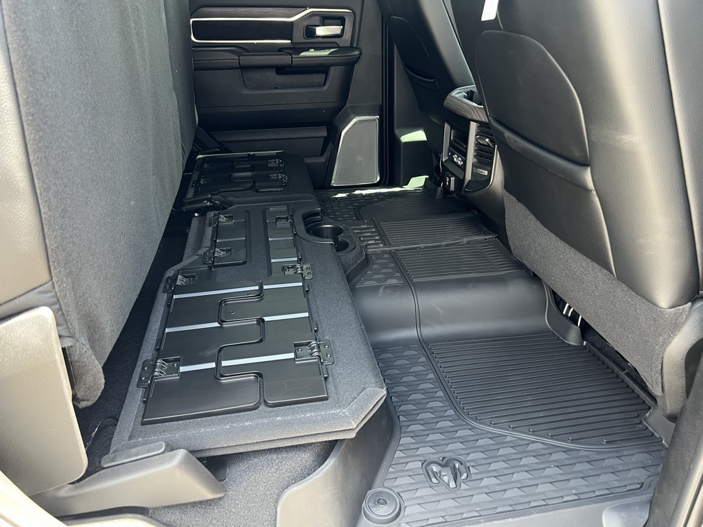 2025 Ram 3500 Laramie photo 22