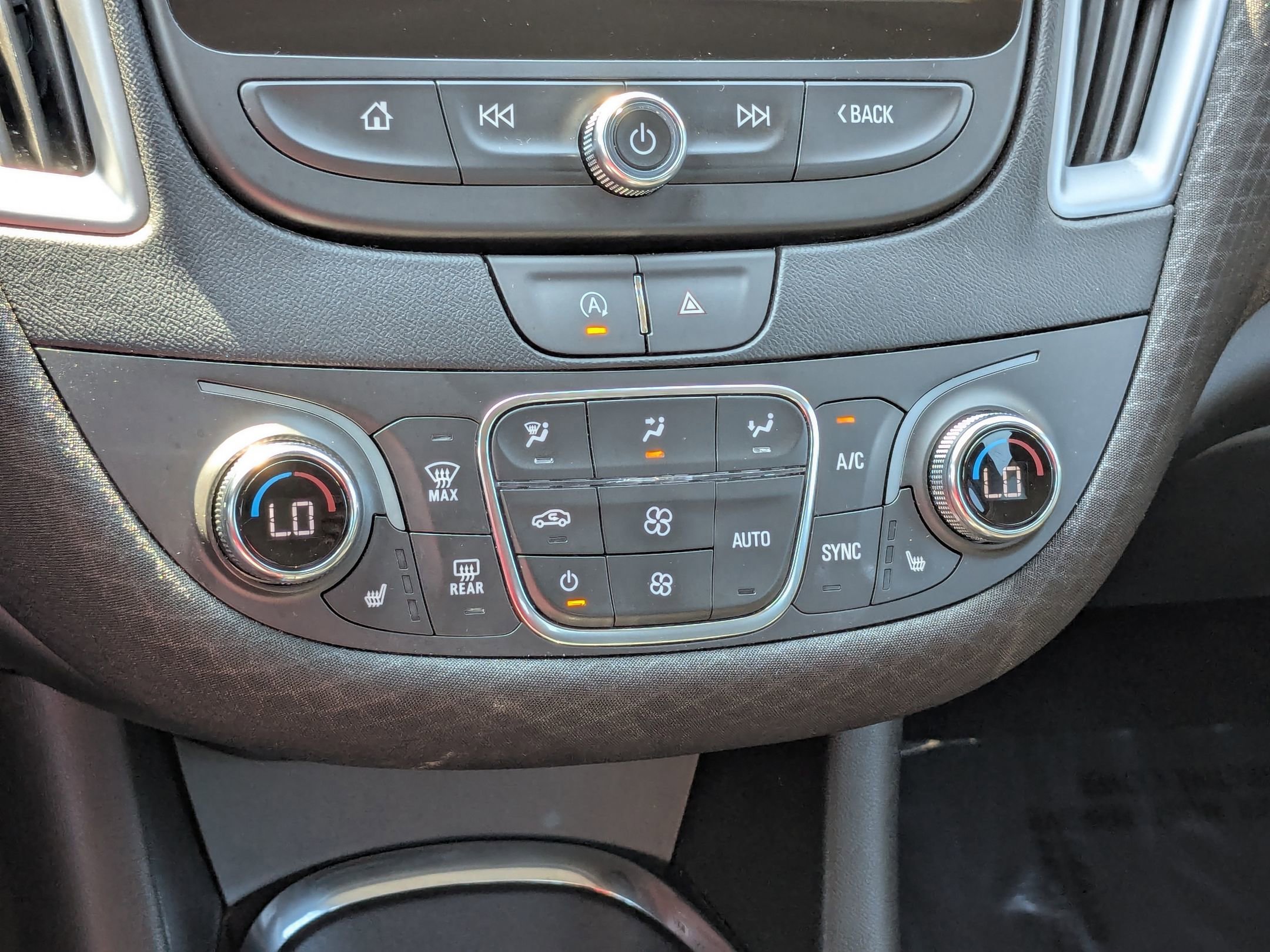 2023 Chevrolet Malibu 1LT photo 23