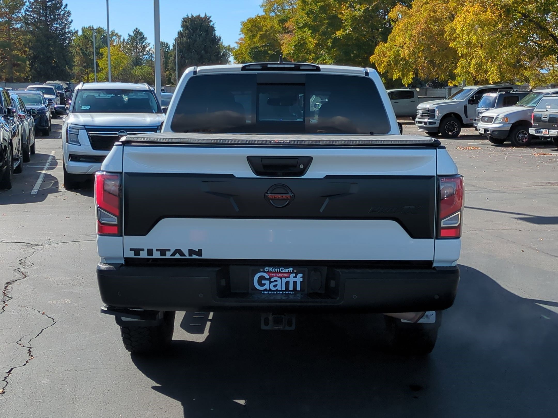 2022 Nissan Titan PRO-4X photo 4