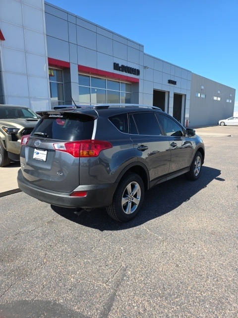 2015 Toyota RAV4 XLE photo 6