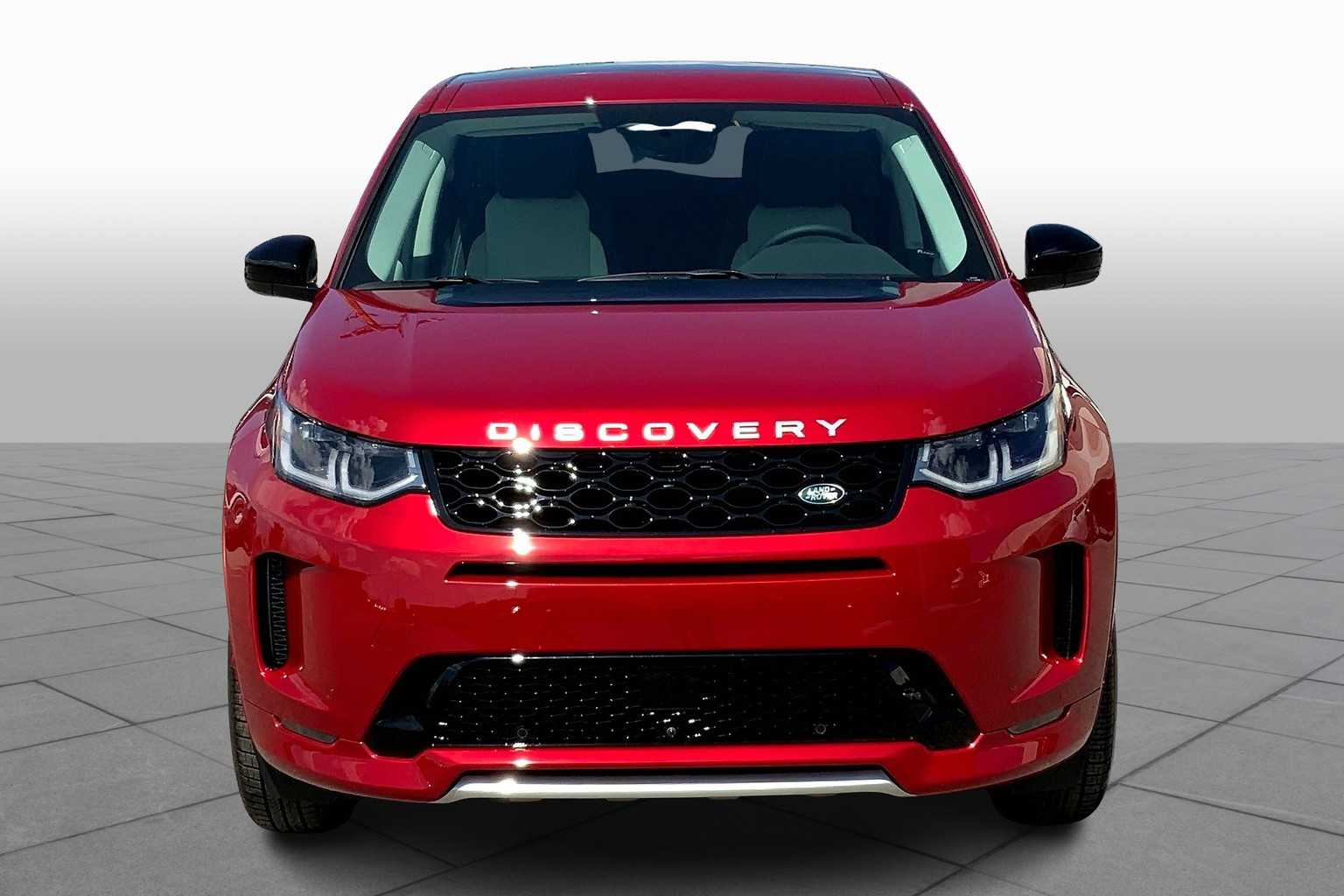 2025 Land Rover Discovery Sport S photo 3