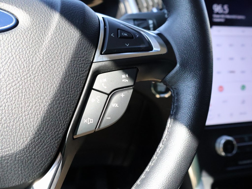 2024 Ford Edge Titanium photo 26