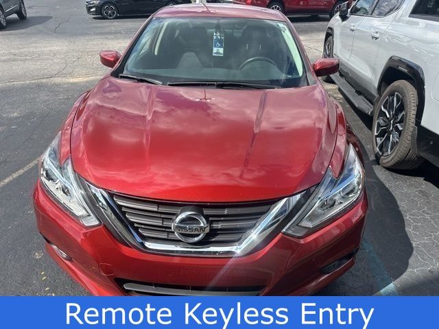 2016 Nissan Altima 2.5 SV photo 3