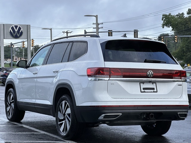 2026 Volkswagen Atlas SE Technology photo 2