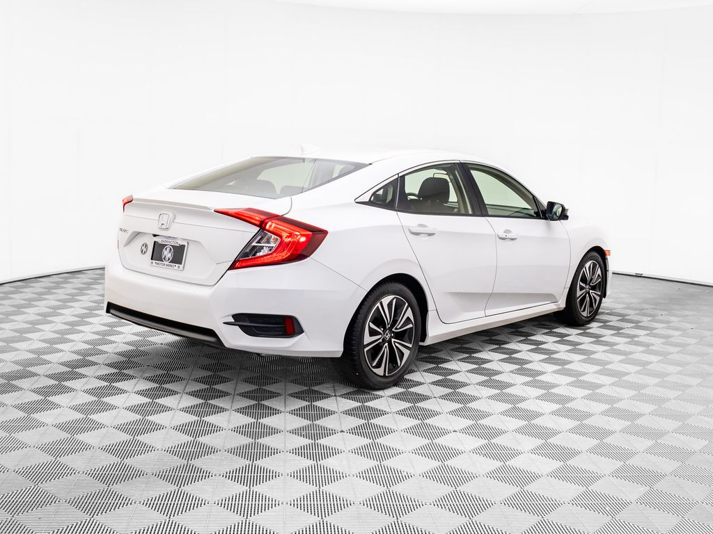 2018 Honda Civic EX-T photo 4