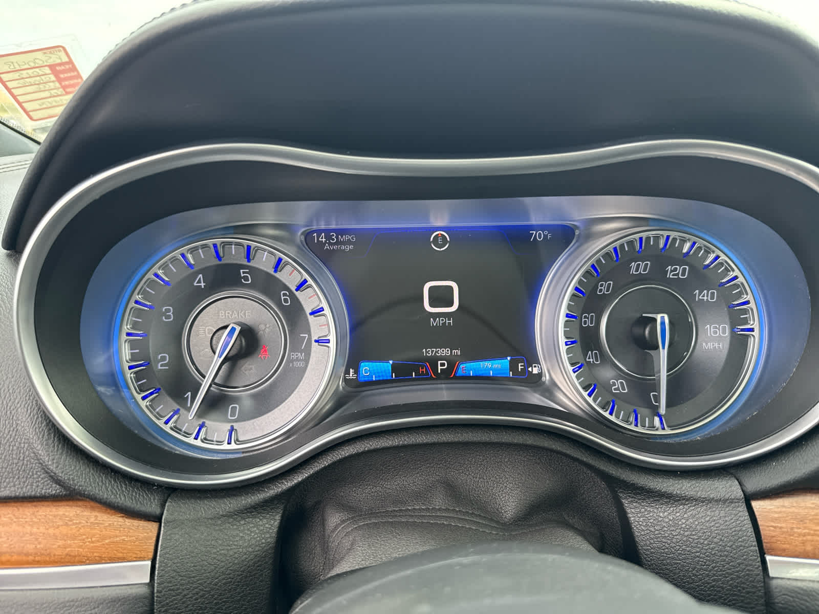 2015 Chrysler 300 Platinum photo 13