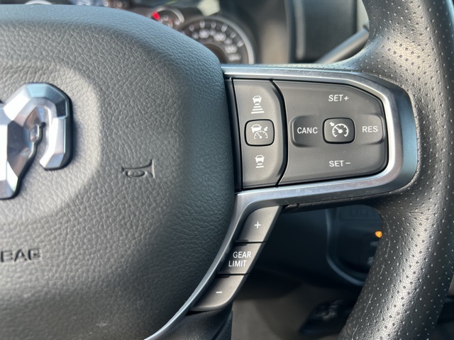 2025 Ram 2500 Tradesman photo 9