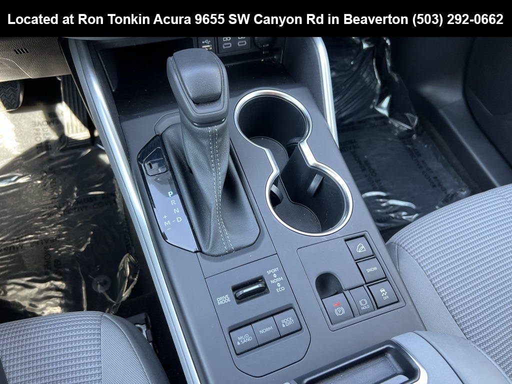 2023 Toyota Highlander L photo 21